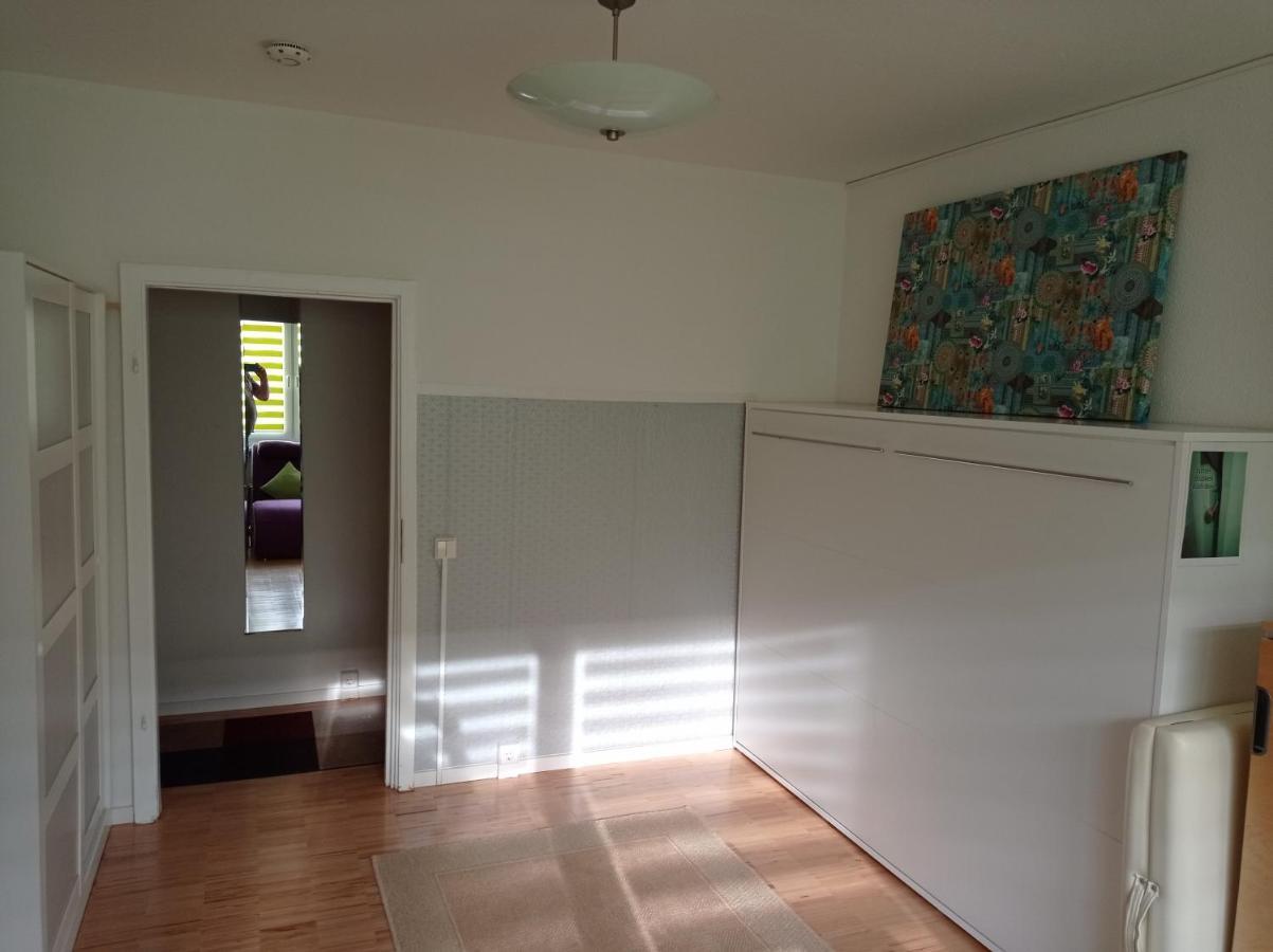 Ferienwohnung Fuer 1-3 Personen In Berlin, Naehe U Friedrichsfelde Екстериор снимка
